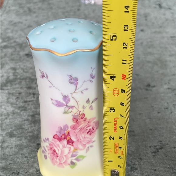 Porcelain Floral Hat Pin holder with Gold Trim - Picture 5 of 5